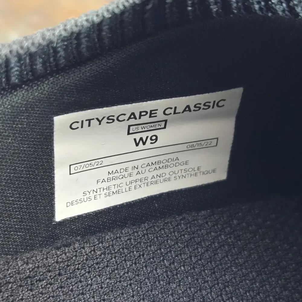 NEW Vessi Cityscape Classic Womens Size 9 Lace Up Waterproof Shoes Storm Black